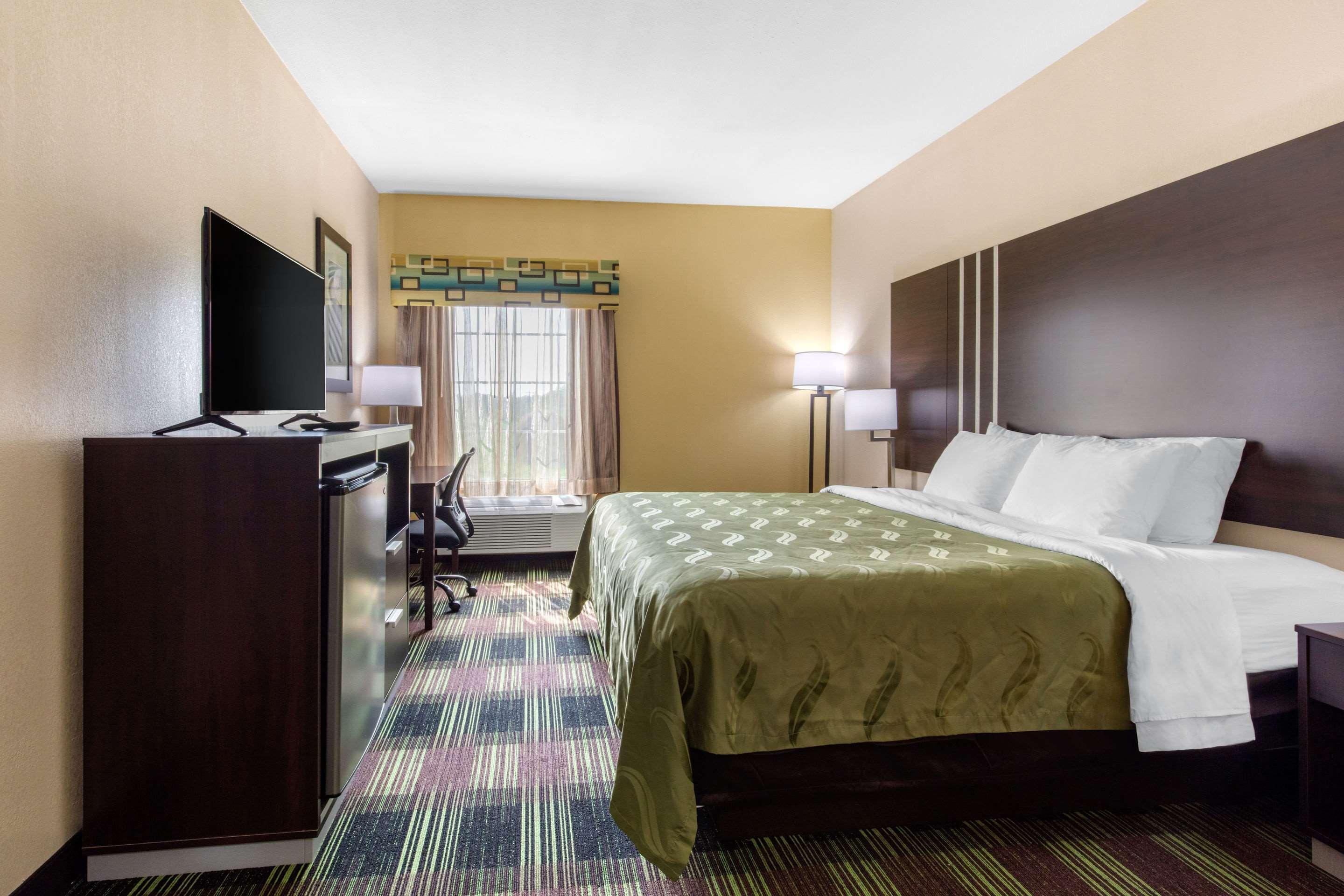 Quality Inn Cadiz Extérieur photo