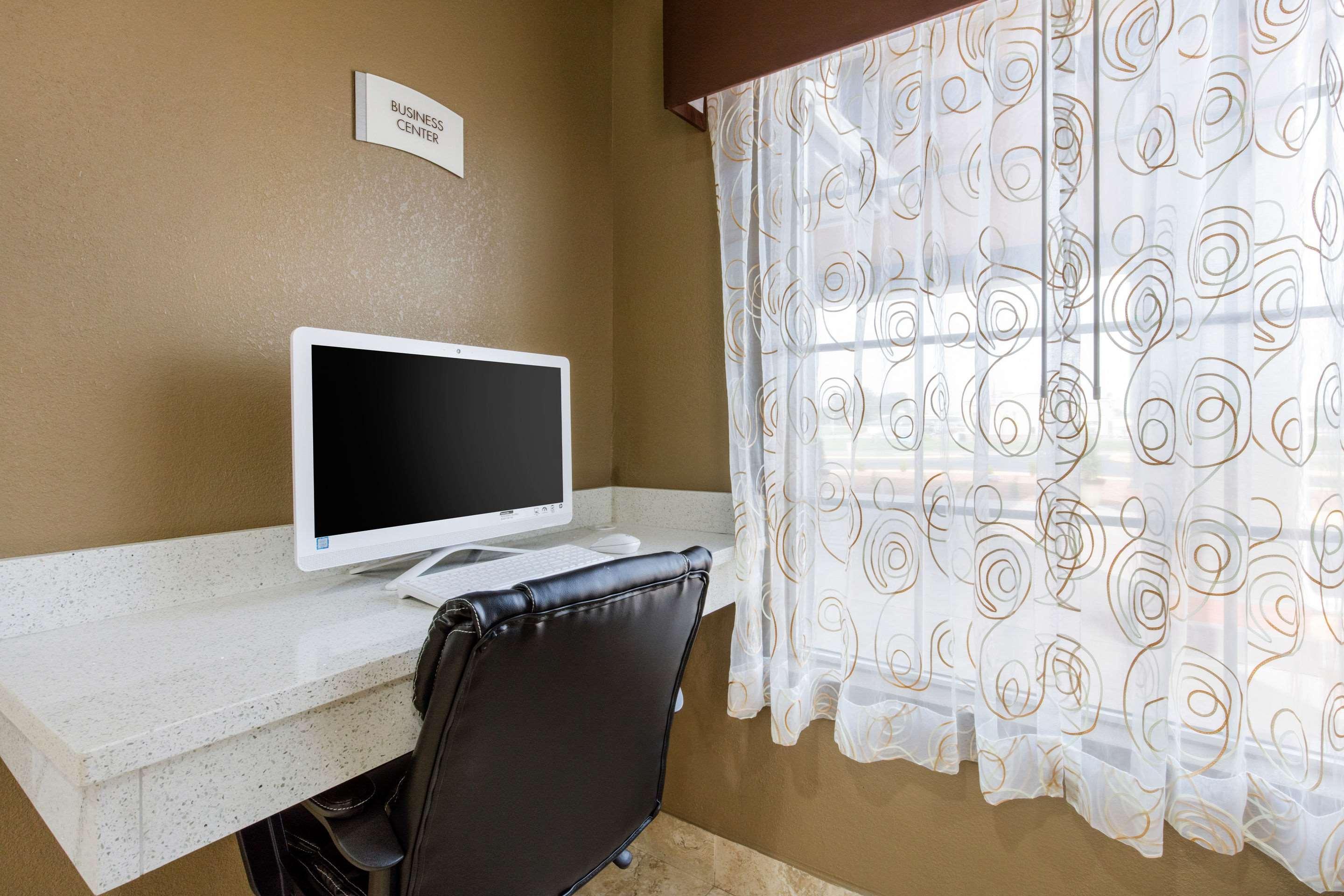 Quality Inn Cadiz Extérieur photo