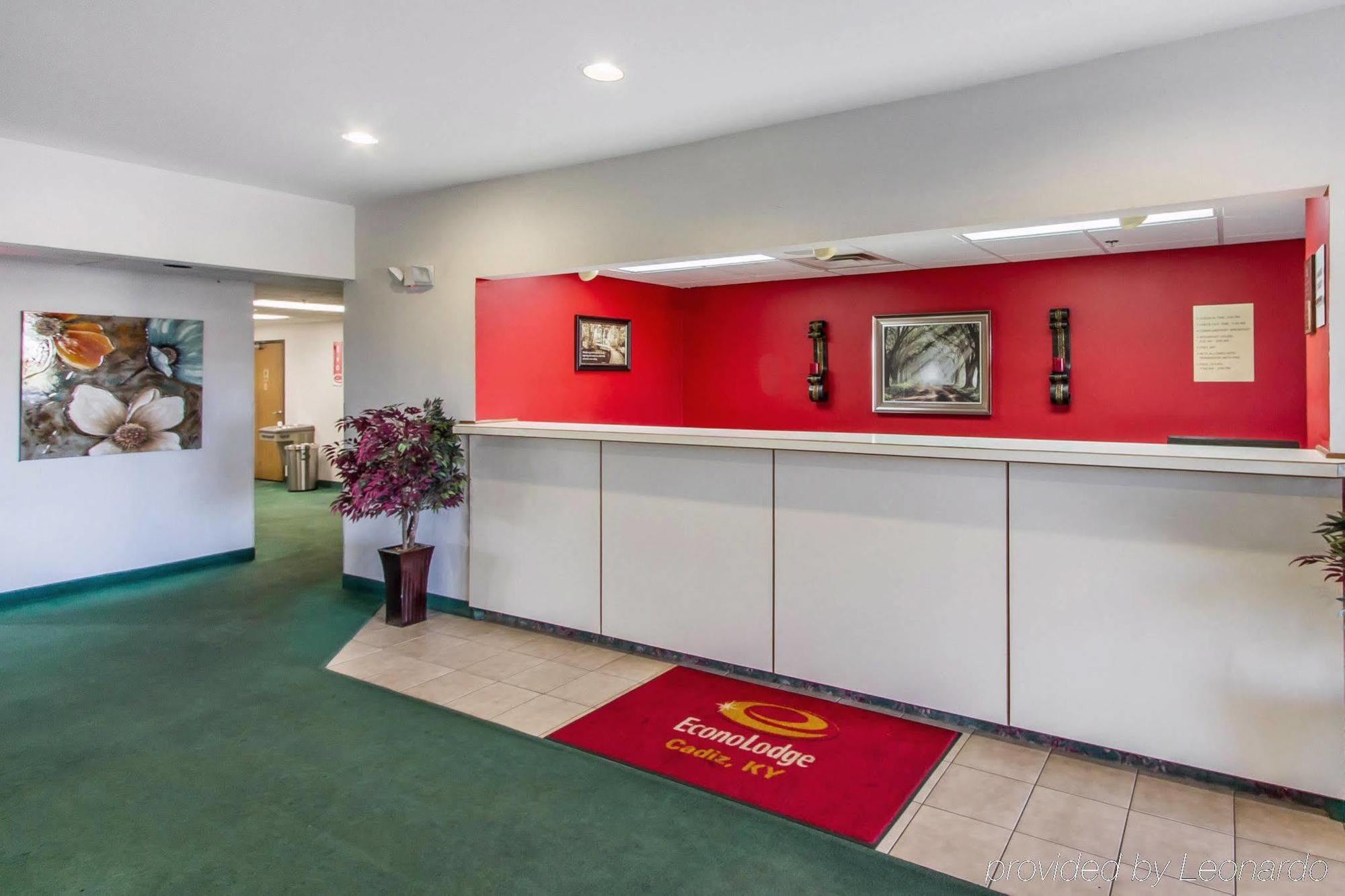 Quality Inn Cadiz Extérieur photo